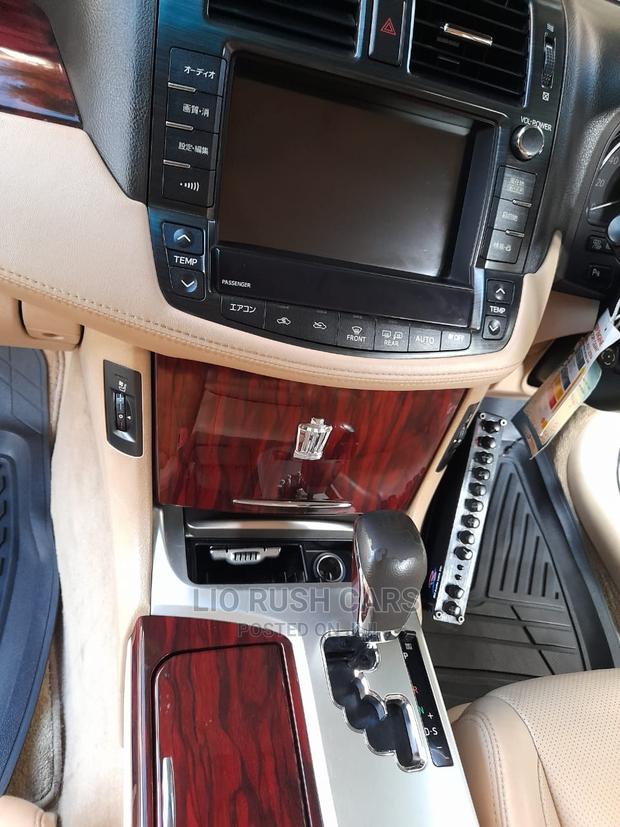 2011 Toyota Crown Silver Edition - Drive in Style