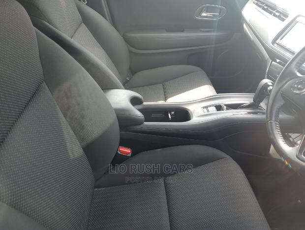 Used 2016 Honda Vezel Blue: Excellent Condition, Affordable Price