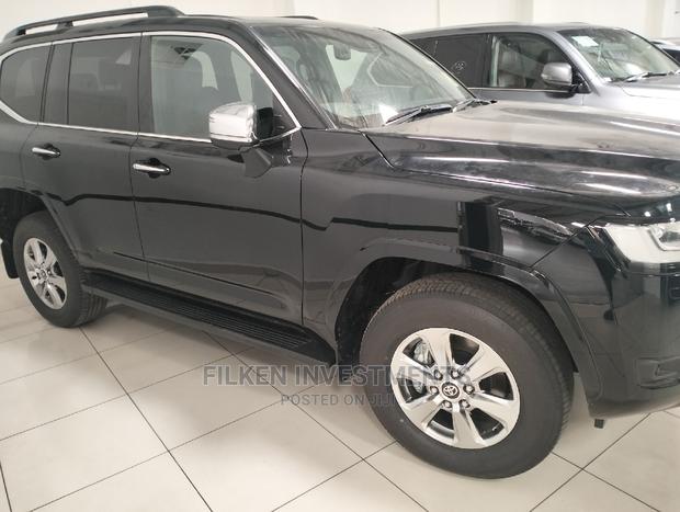 2022 Black Toyota Land Cruiser 3.3 DT - Modern Off-Road Adventure