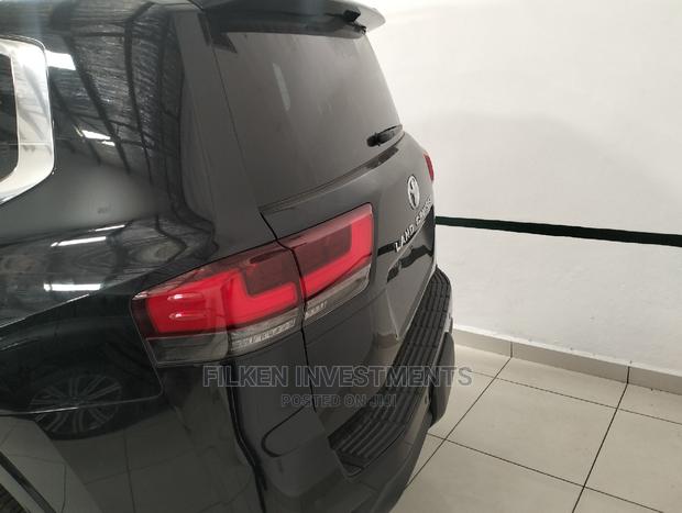 2022 Black Toyota Land Cruiser 3.3 DT - Modern Off-Road Adventure