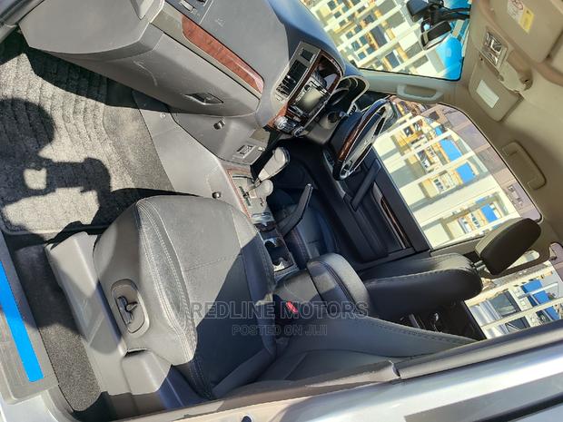 Silver 2016 Mitsubishi Pajero V80 3.2 DI-D: Powerful Off-Roader