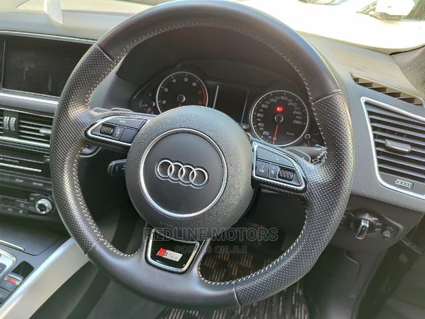 Audi Q5 2016 in Matt Black: Premium Performance