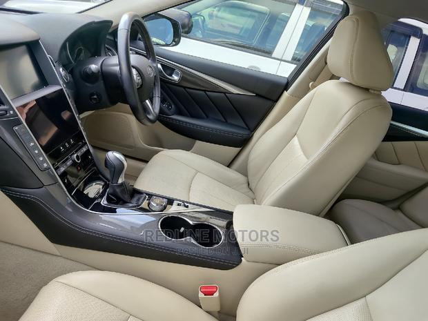 New 2016 Nissan Skyline in Blue: Luxury and Power