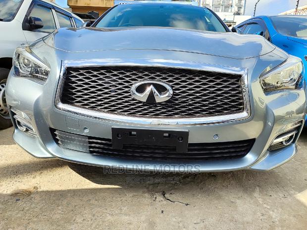 New 2016 Nissan Skyline in Blue: Luxury and Power