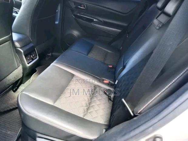 2018 Toyota Harrier White - Reliable & Dependable SUV