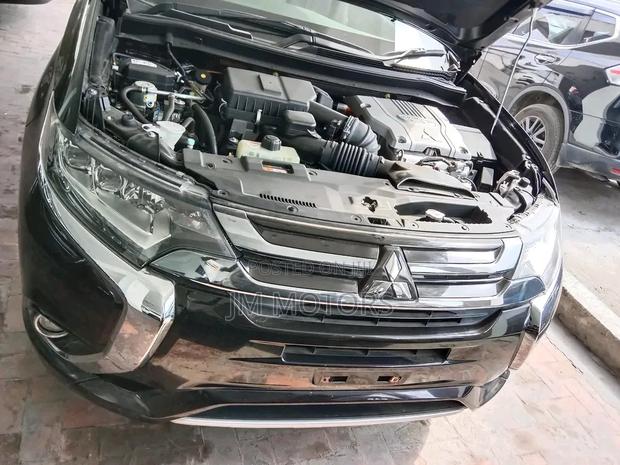 Black Mitsubishi Outlander 2017: Discover the Perfect Fit