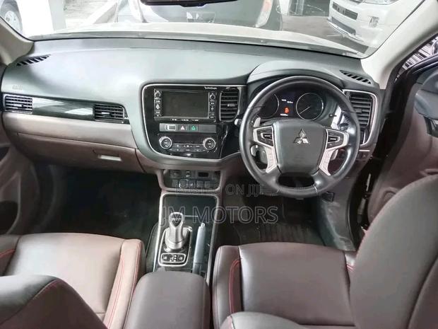 Black Mitsubishi Outlander 2017: Discover the Perfect Fit