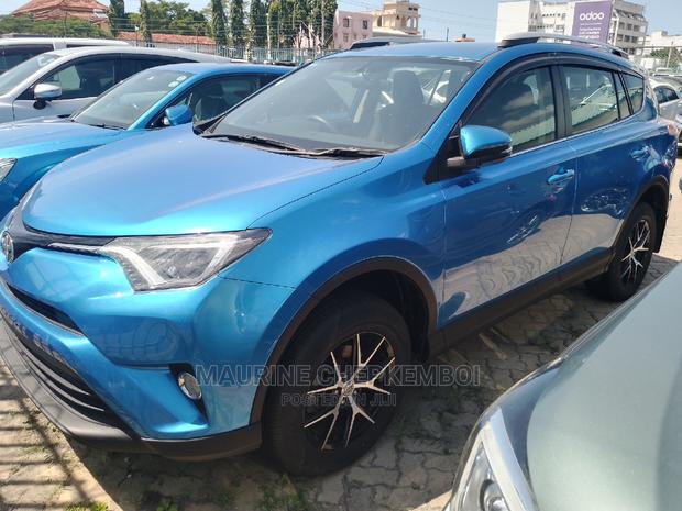 Toyota RAV4 2016 Blue