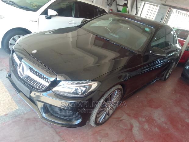 2018 Mercedes-Benz C250 Black - Premium Pre-owned