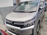 Toyota Voxy 2016 Silver for sale