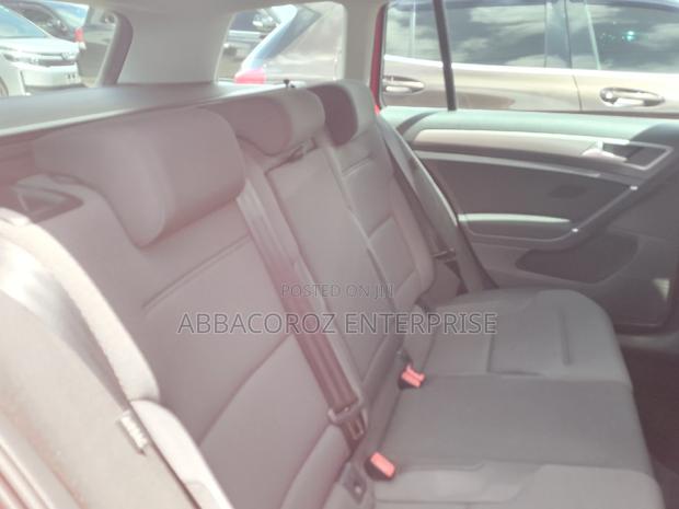 Volkswagen Golf 2016 Red