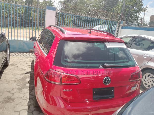 Volkswagen Golf 2016 Red