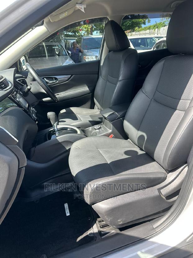 Nissan X-Trail 2.0 Petrol AWD 2017 Silver