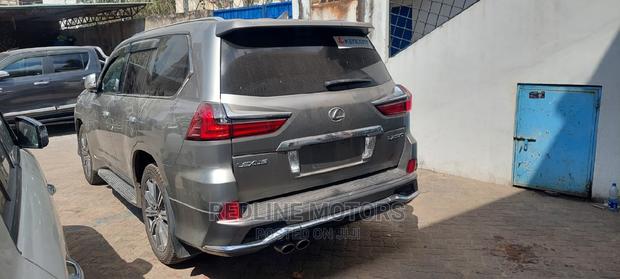 2016 Lexus LX 570 - 5-Seater, AWD, Sophisticated Silver SUV