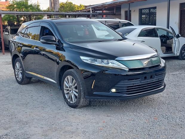 2017 Black Toyota Harrier - Modern SUV for Everyday Use