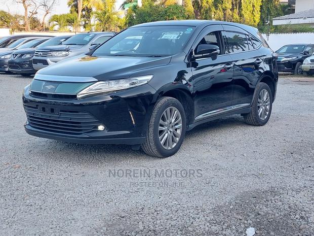 2017 Black Toyota Harrier - Modern SUV for Everyday Use