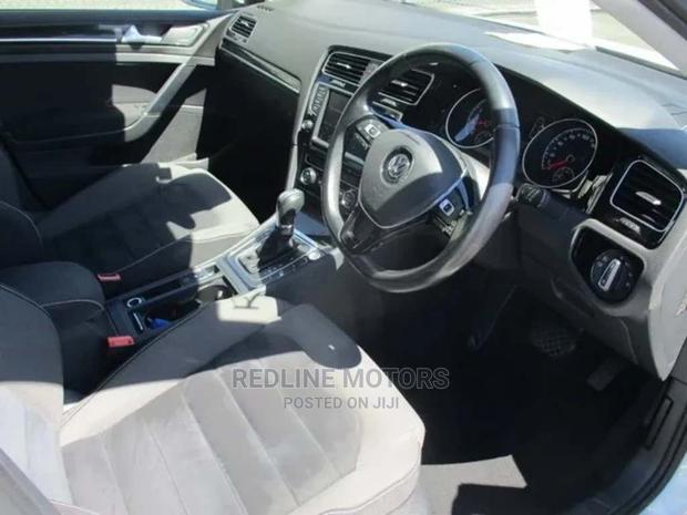 2016 Volkswagen Golf Variant - Fresh Pearl Exterior