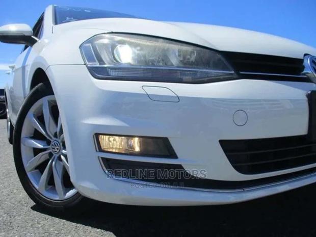2016 Volkswagen Golf Variant - Fresh Pearl Exterior