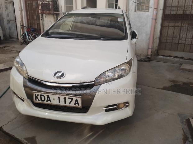 Toyota Wish 2012 White