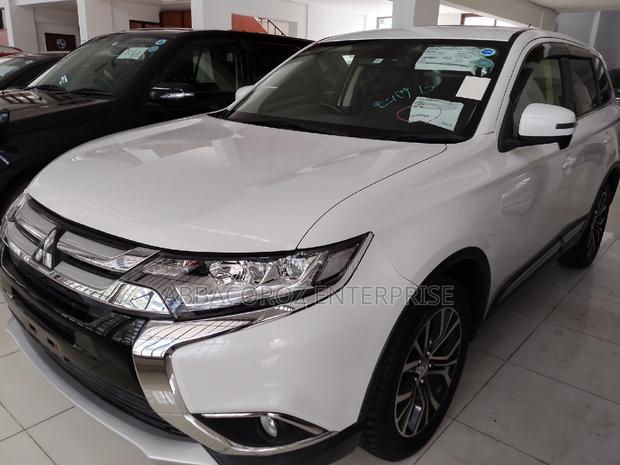 Mitsubishi Outlander 2016 White