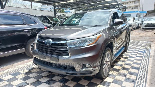 2017 Toyota Kluger SUV - Gray Color, Used