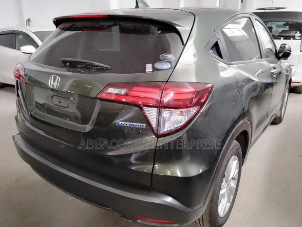 Honda Vezel 2016 Green