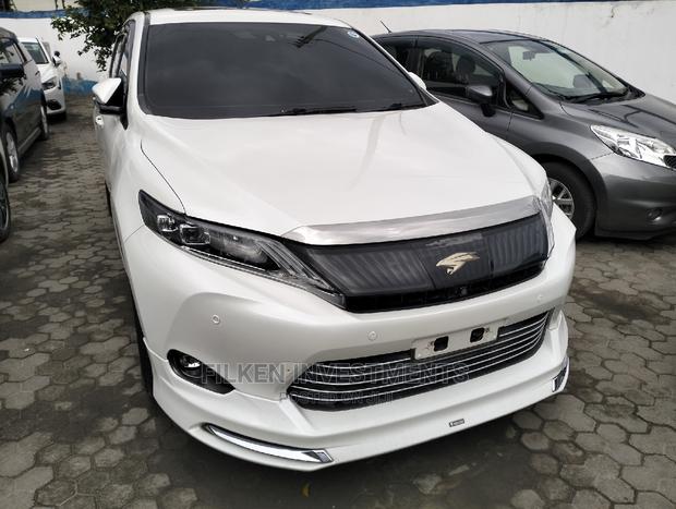 2016 Toyota Harrier 2.0 White 4WD - Unleash Your Adventure, in Style