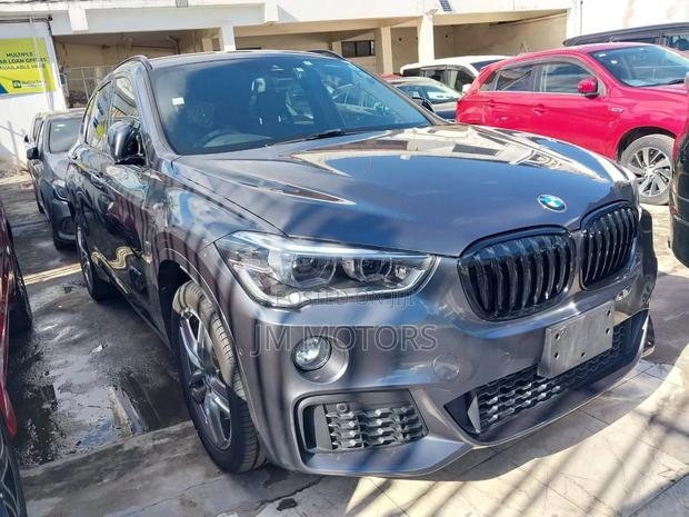 Gray BMW X1 xDrive28i AWD 2016 - Premium Used SUV Offer