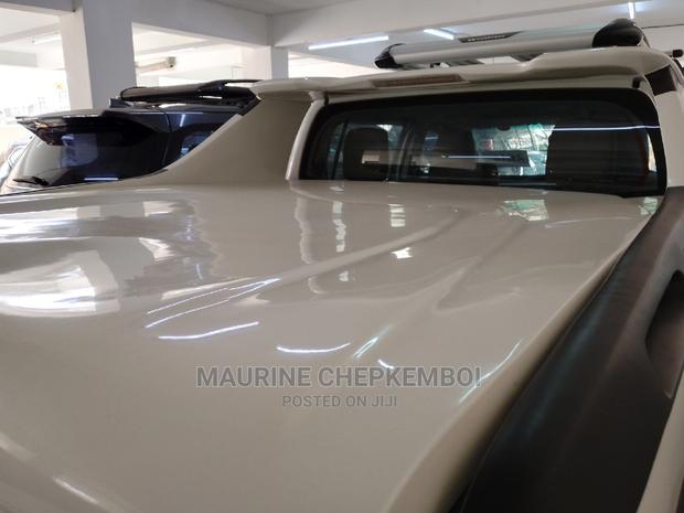 Toyota Hilux 2016 White