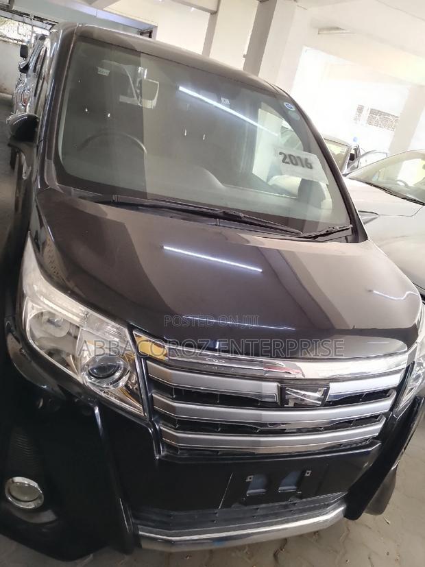Toyota Noah 2016 Black