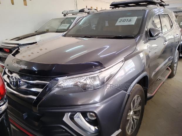 Toyota Fortuner 2016 Gray