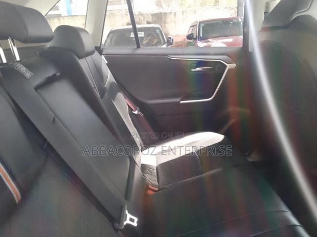 Toyota RAV4 2020 Gray
