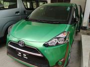 Toyota Sienta 2016 Green for sale