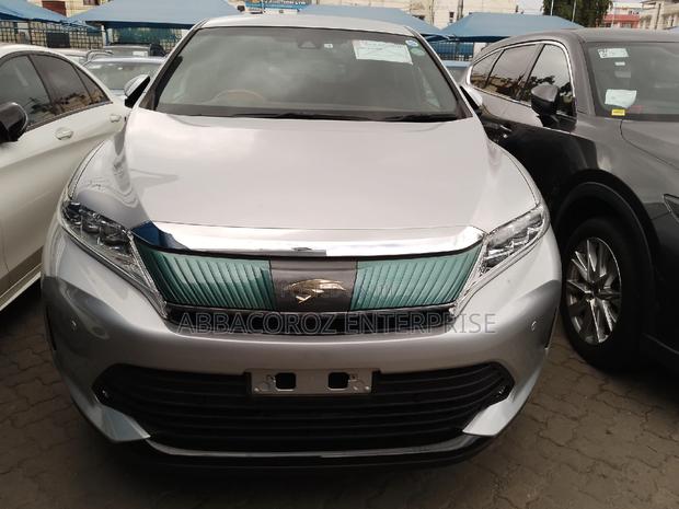 Toyota Harrier 2018 Gold