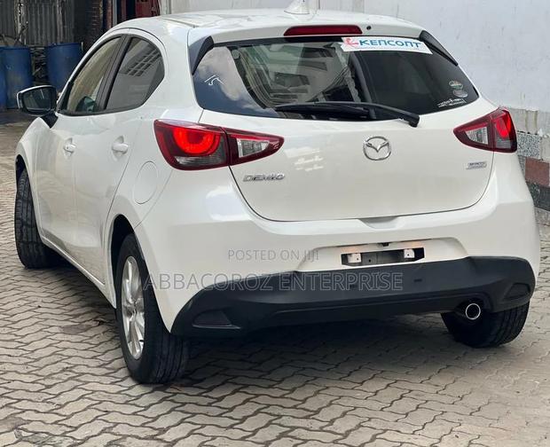 Mazda Demio 2016 White