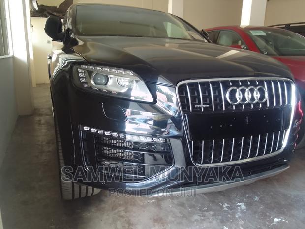 2015 Audi Q7 Black Exclusive Model