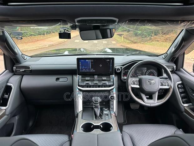 Black 2022 Toyota Land Cruiser 3.3 Diesel 4WD: Off-Road Excellence