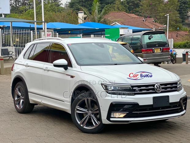 2017 Tiguan Volkswagen - White, Versatile and Spacious SUV