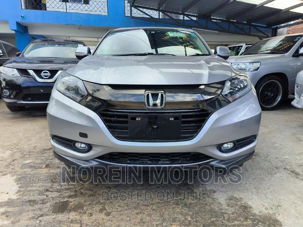 2016 Silver Honda Vezel - Used Compact SUV for Sale