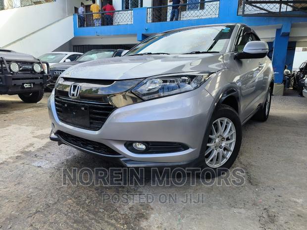 2016 Silver Honda Vezel - Used Compact SUV for Sale