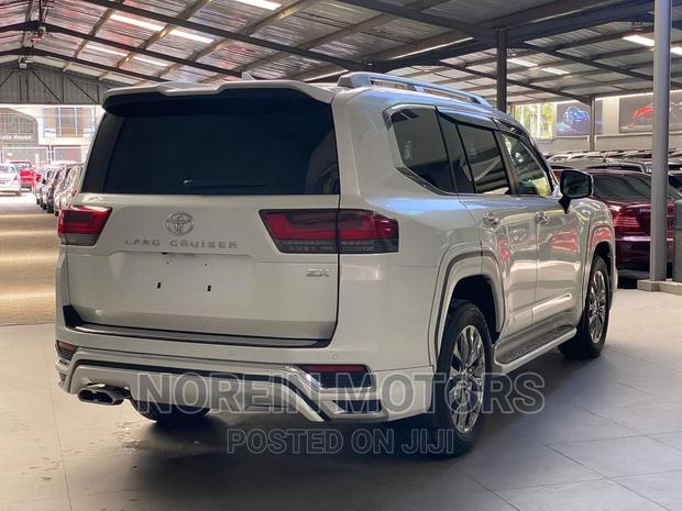 2023 Toyota Land Cruiser White: Luxury SUV for the Adventurous