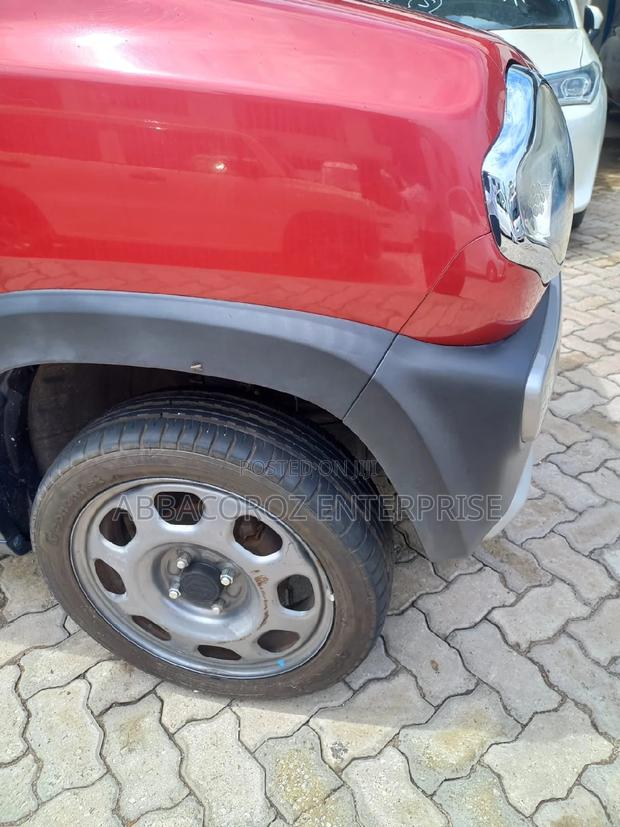 Suzuki Hustler 2016 Red