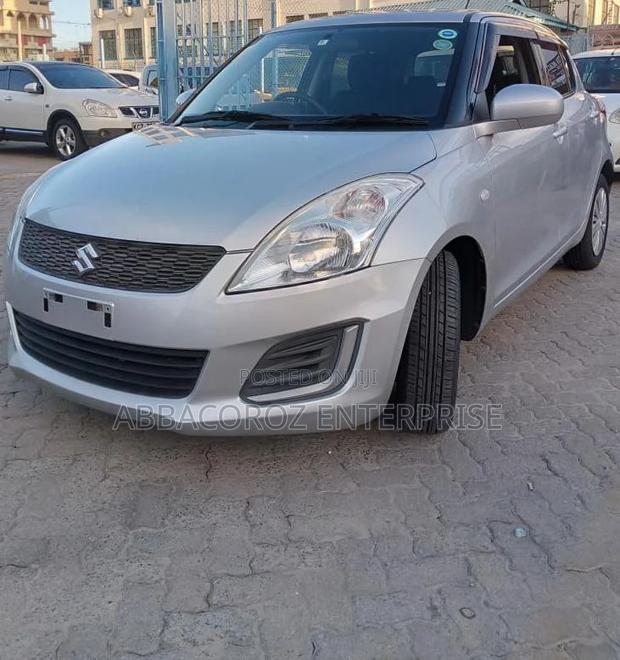Suzuki Swift 2016 Silver