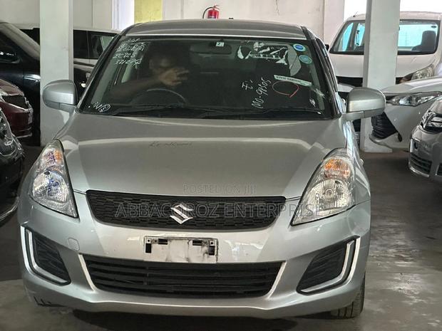 Suzuki Swift 2016 Gold