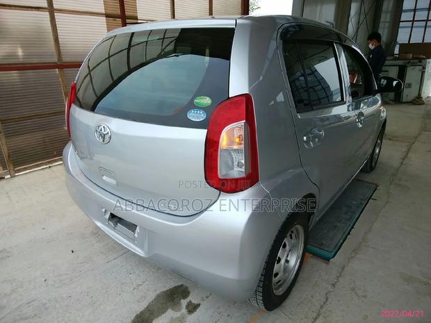 Toyota Passo 2016 Gray