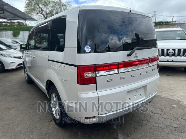 2016 Mitsubishi Delica Off-White: Multiple Variants for Your Ultimate Ride