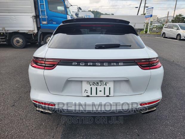 2018 Porsche Cayenne in White - Luxury SUV for Sale