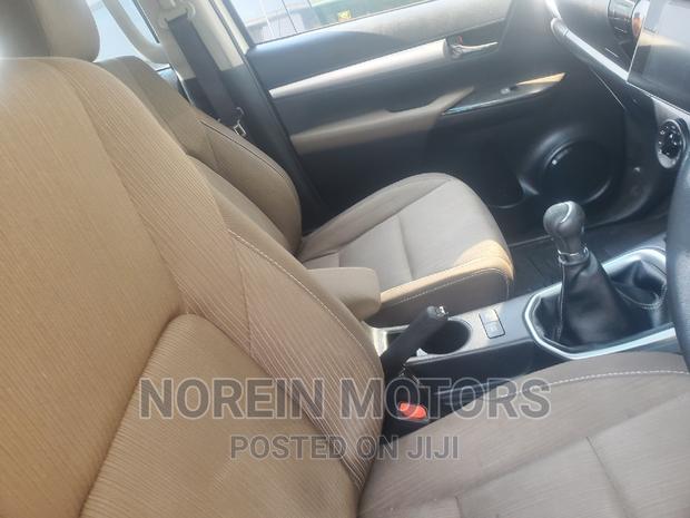 2016 Toyota Hilux in White - Rugged and Efficient Off-Roader