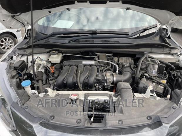 2016 Honda Vezel Hybrid 1.5L 2WD White: Affordable and Eco-Friendly SUV