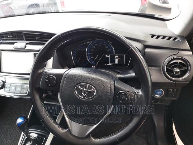 Toyota Corolla Fielder 2017 Black - Pre-owned Vehicle
